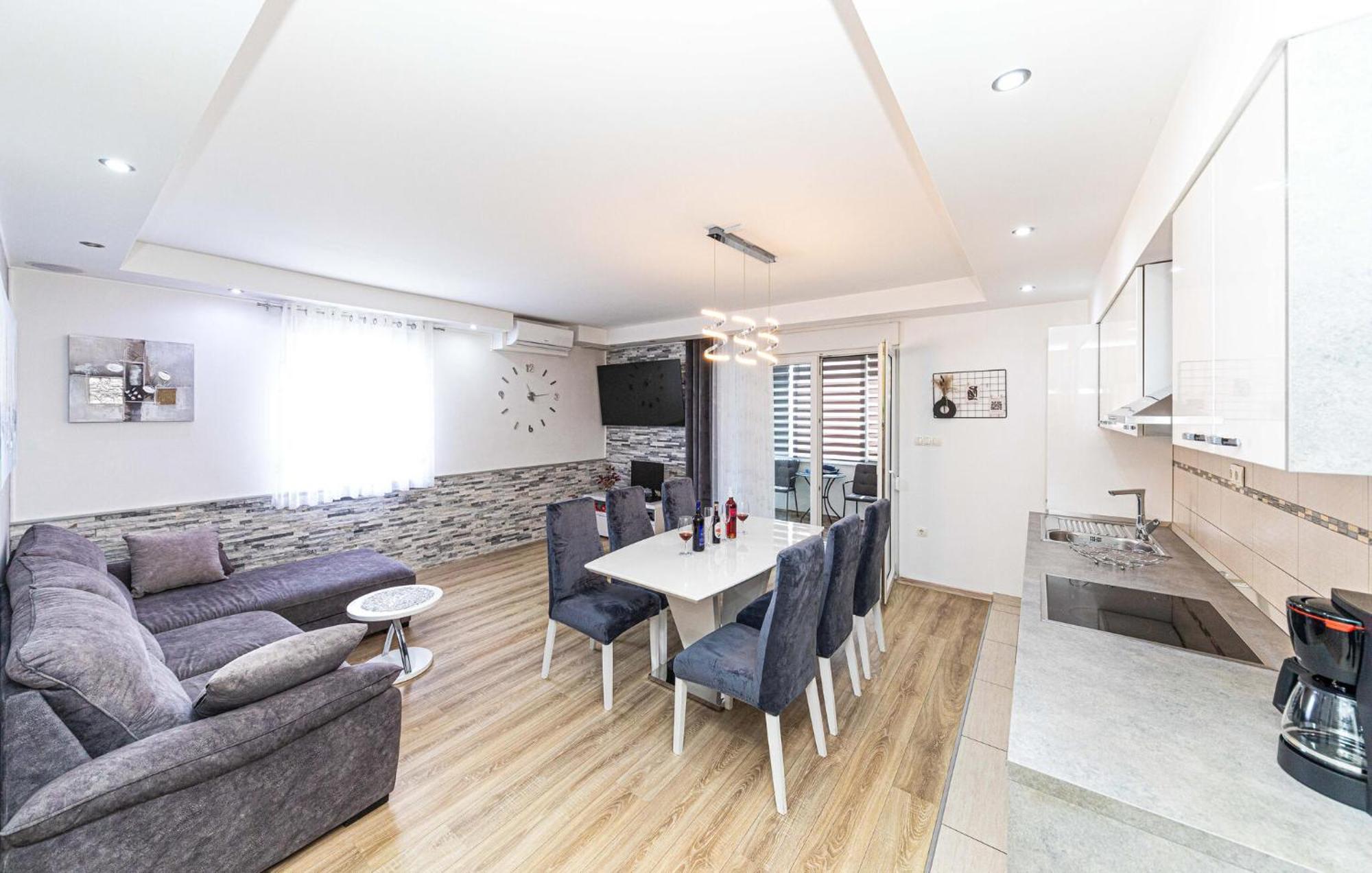 Apartment Near The Sea Kaštela Εξωτερικό φωτογραφία