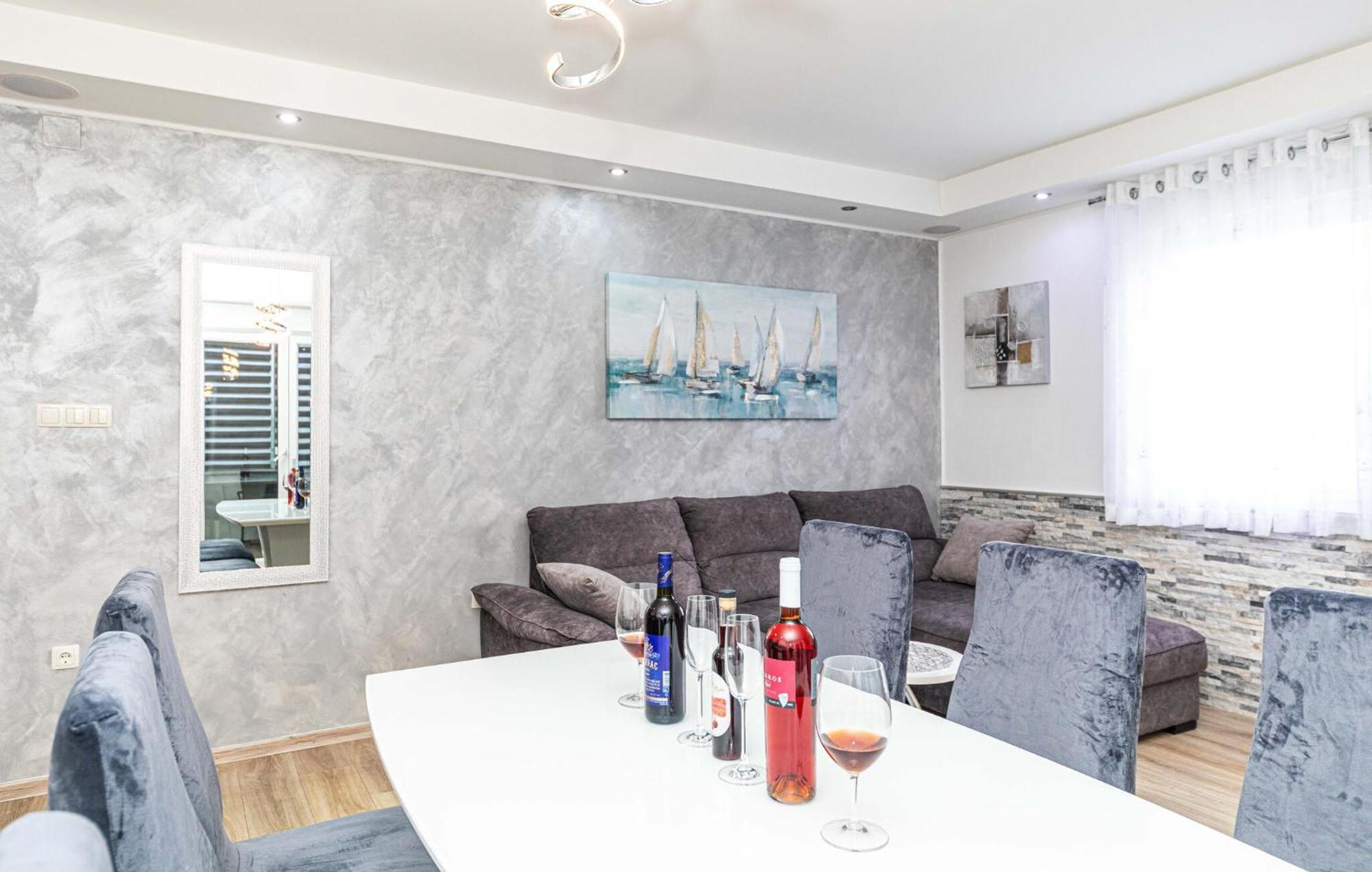 Apartment Near The Sea Kaštela Εξωτερικό φωτογραφία
